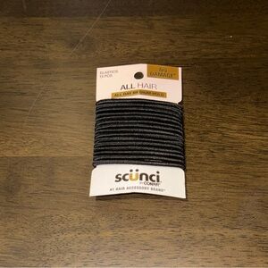 Scunci all day medium hold elastics